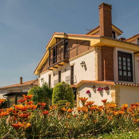 Posada Marina Suances Bagian luar foto