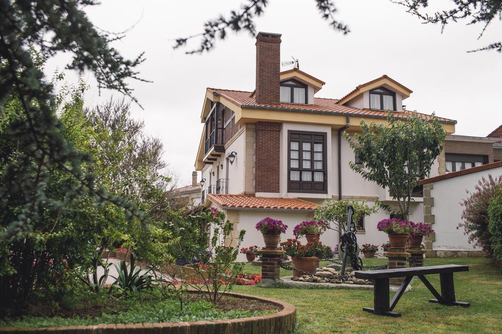 Posada Marina Suances Bagian luar foto